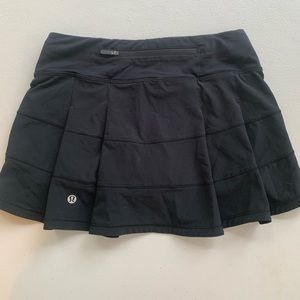 lululemon black active skirt size 2